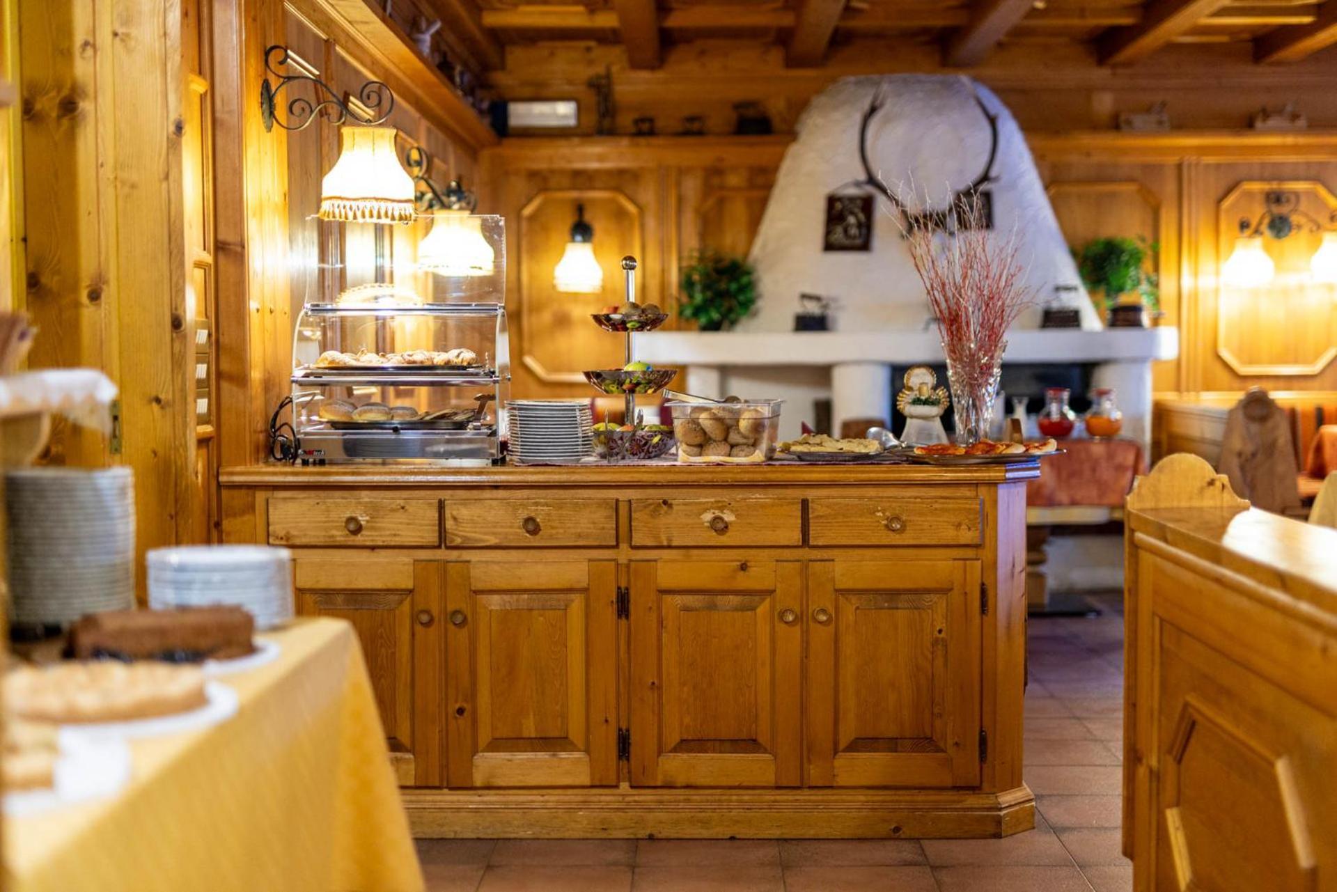Hotel Il Cardo San Vito di Cadore Exteriör bild