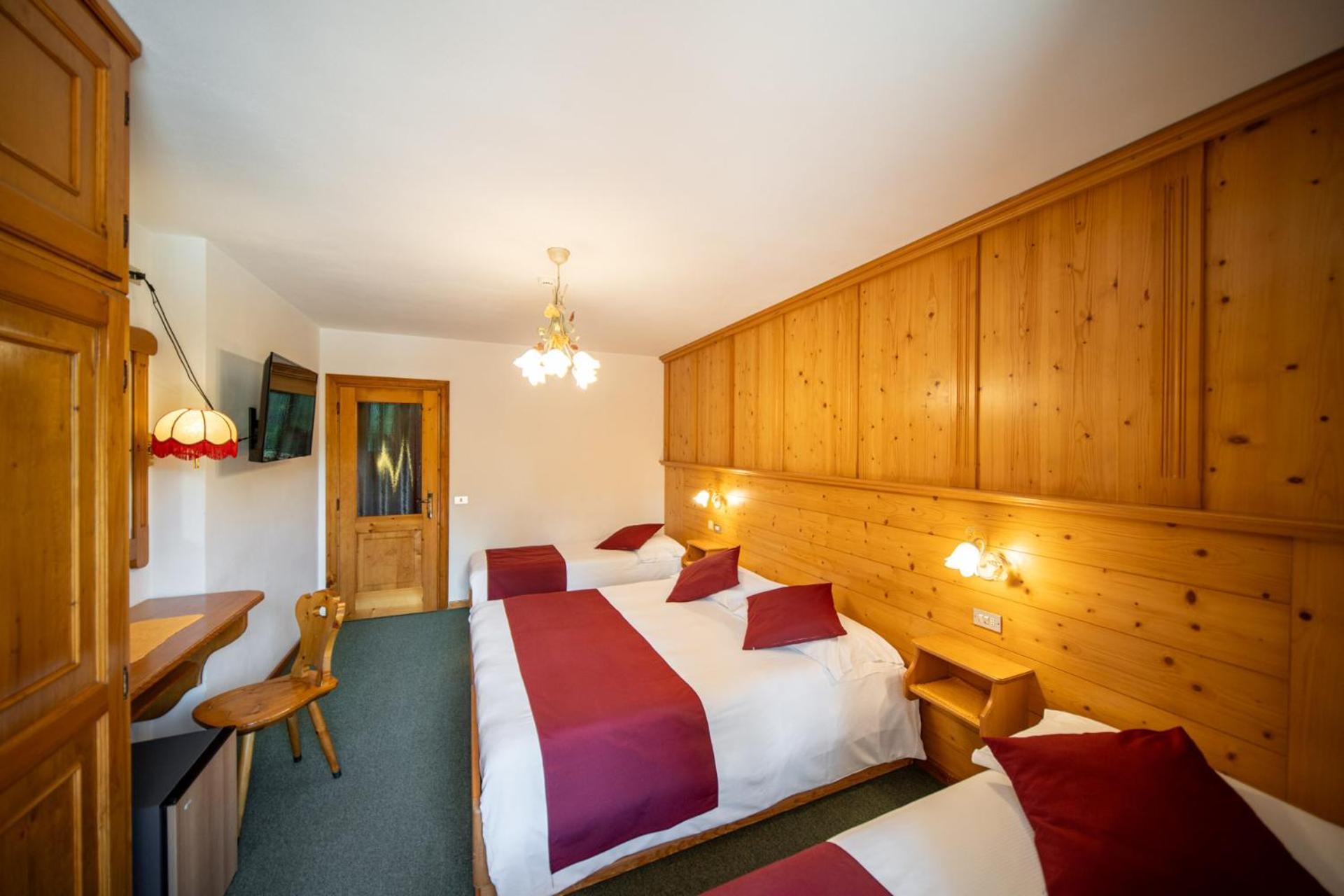 Hotel Il Cardo San Vito di Cadore Exteriör bild
