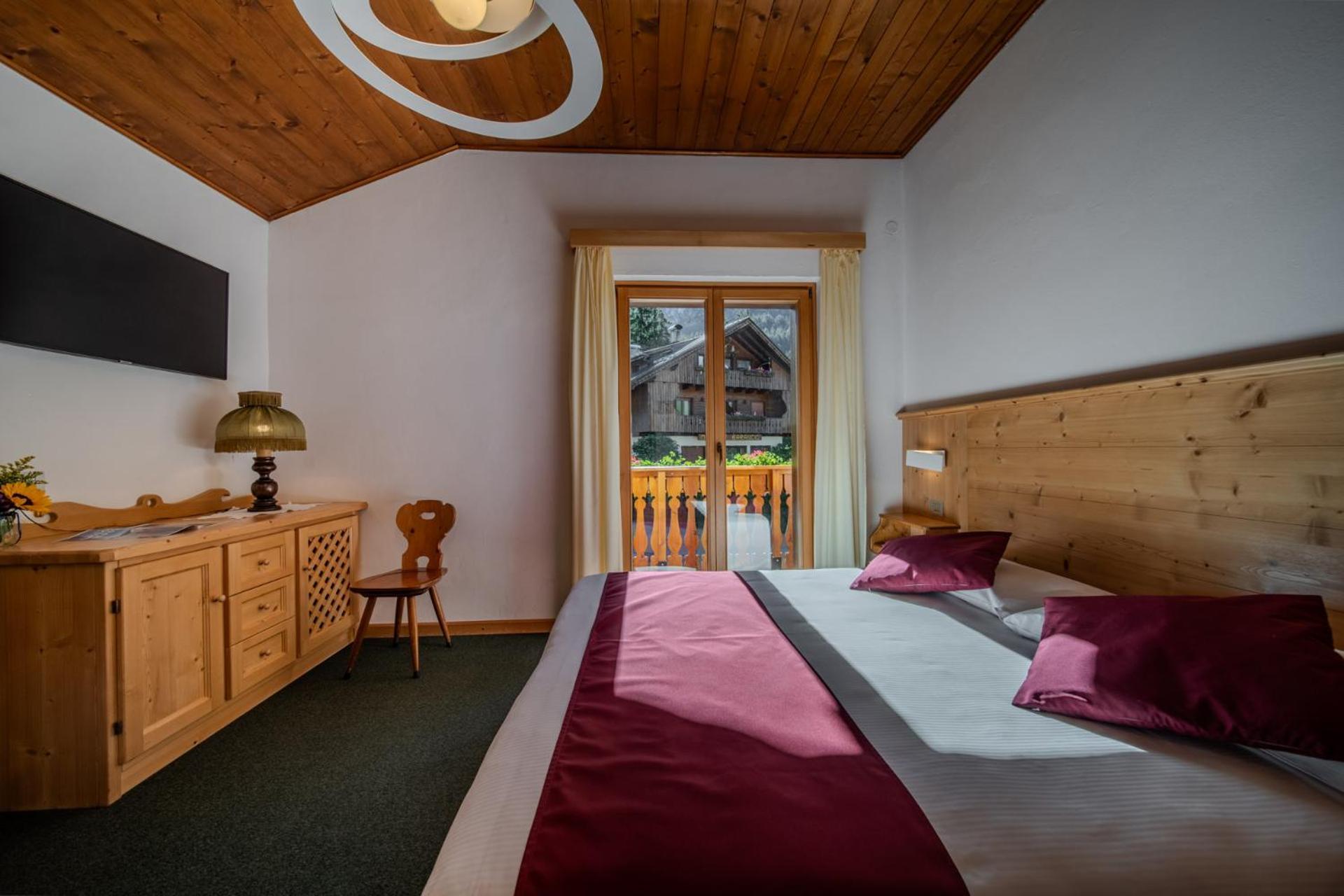 Hotel Il Cardo San Vito di Cadore Exteriör bild