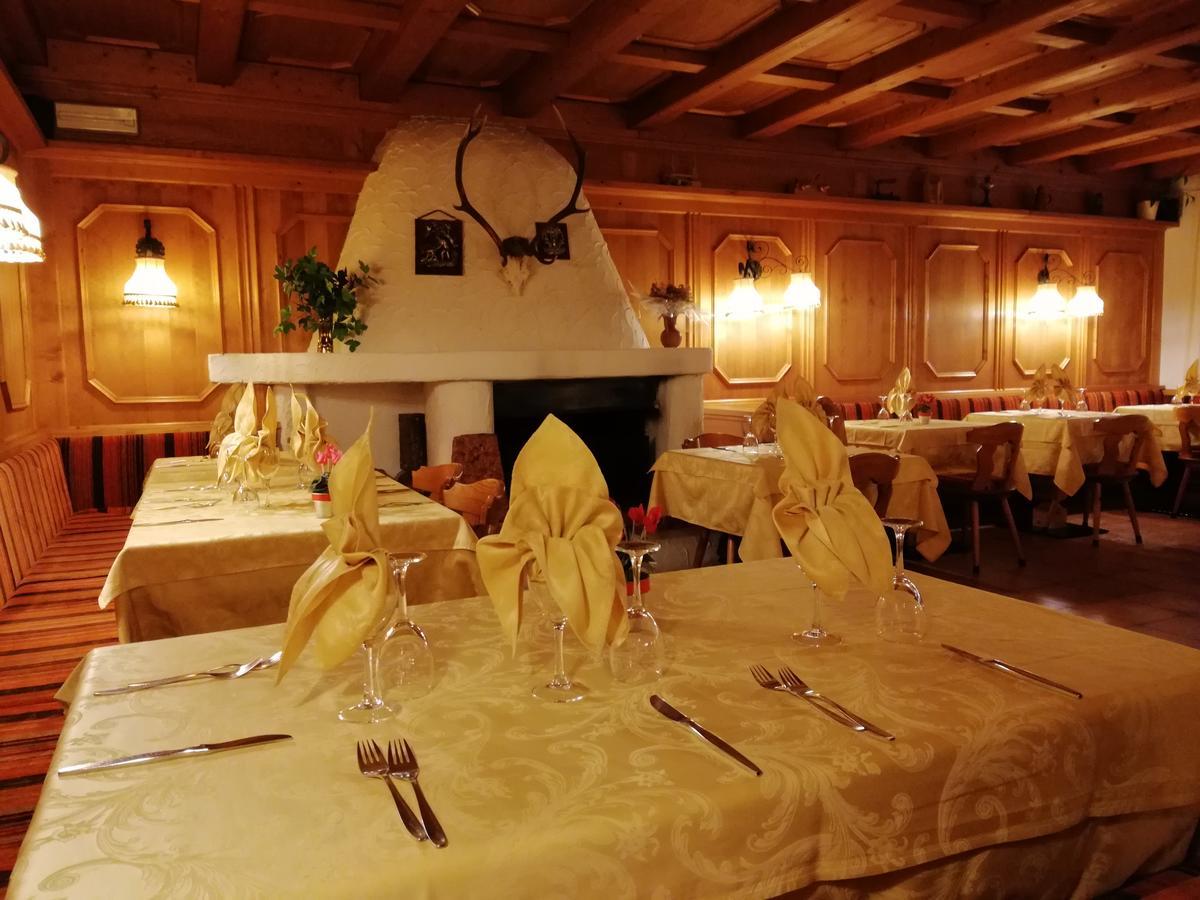 Hotel Il Cardo San Vito di Cadore Exteriör bild